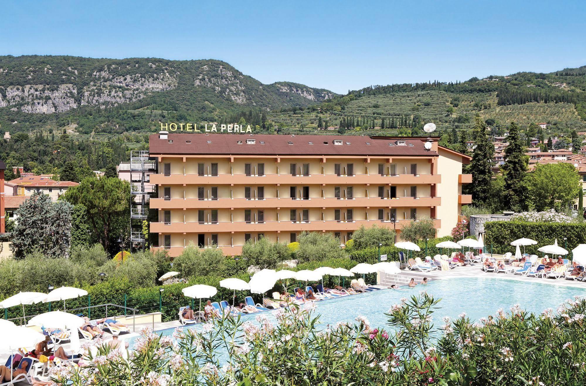 Hotel La Perla - Bike Hotel ガルダ エクステリア 写真
